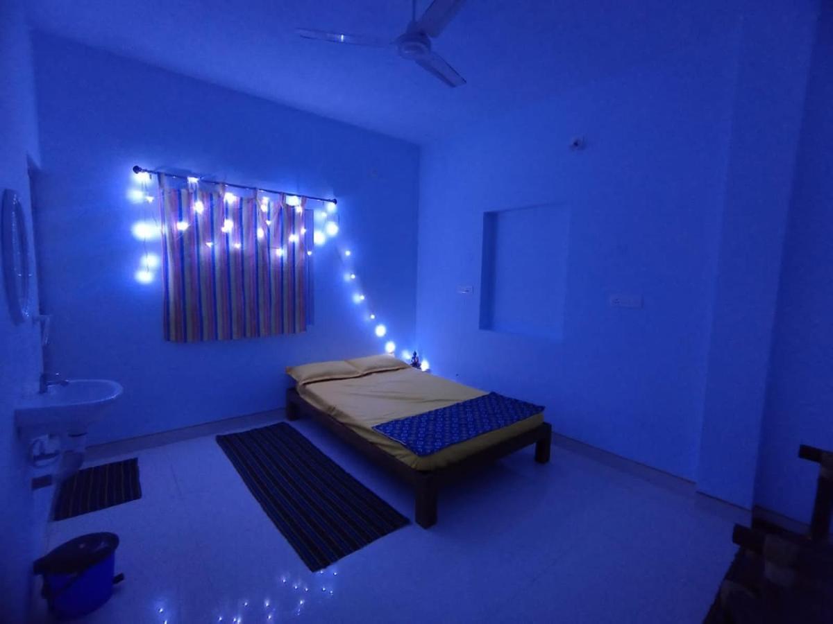 أورفيلا Funk Monk Hostel المظهر الخارجي الصورة