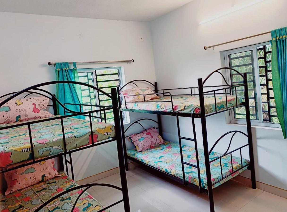 أورفيلا Funk Monk Hostel المظهر الخارجي الصورة